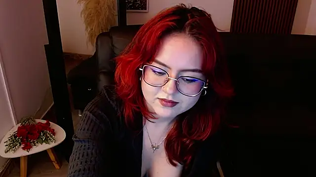 Snapshot of crimson_tati_ chatting on March 6, 2025, 10:30 am crimson tati online show from March 6, 2025, 10:30 am