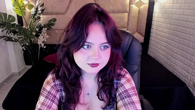 crimson tati  online show from April 23, 2026, 5:25 am