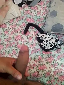 Snapshot of ezepitudo1 chatting on December 31, 2024, 6:02 pm ezepitudo1 online show from December 31, 2024, 6:02 pm