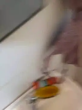 Snapshot of ezepitudo1 chatting on December 9, 2024, 8:01 pm ezepitudo1 online show from December 9, 2024, 8:01 pm