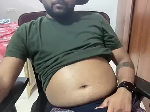 Snapshot of robymeaty chatting on June 26, 2026, 9:42 pm robymeaty online show from June 26, 2026, 9:42 pm