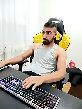 SertSikici022 online show from December 3, 2024, 2:22 pm