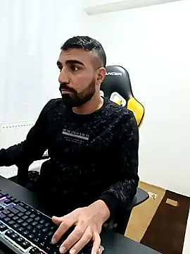 SertSikici022 online show from December 5, 2024, 11:01 pm