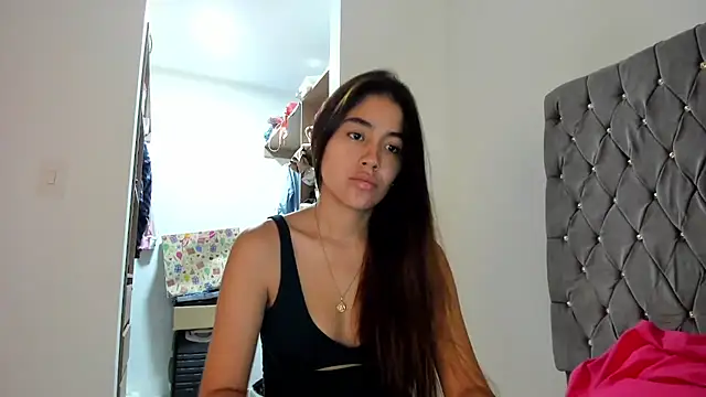 Snapshot of AriaMontgomery chatting on January 7, 2025, 8:42 pm AriaMontgomery online show from January 7, 2025, 8:42 pm