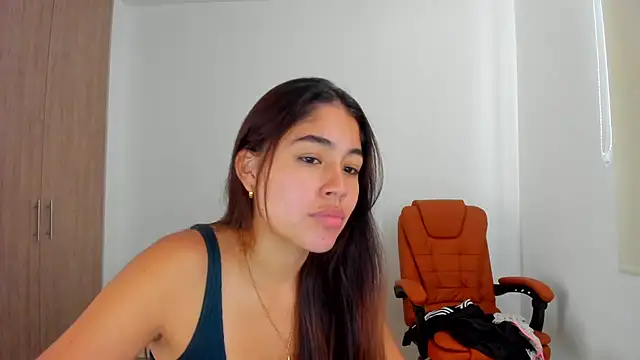 Snapshot of AriaMontgomery chatting on February 25, 2025, 6:23 pm AriaMontgomery online show from February 25, 2025, 6:23 pm