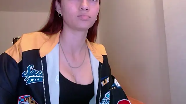 Snapshot of holy_juli chatting on May 2, 2026, 3:12 am holy juli online show from May 2, 2026, 3:12 am