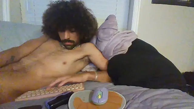 bigcockdezz online show from May 25, 2026, 7:07 am