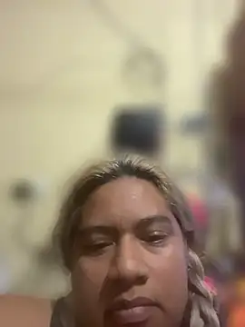 DanielitaWM online show from April 14, 2026, 5:01 am