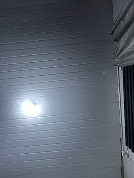 luara1988 online show from December 4, 2025, 1:37 am