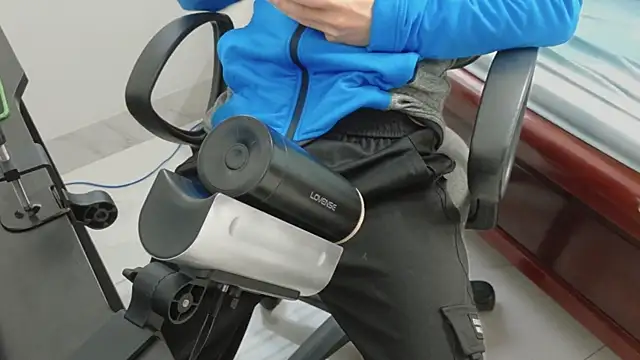 Snapshot of MIXEMKUTAKO chatting on November 19, 2025, 5:40 am MIXEMKUTAKO online show from November 19, 2025, 5:40 am