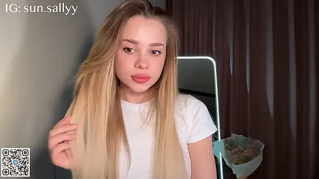 Snapshot of sunsally chatting on April 21, 2026, 7:42 pm sunsally online show from April 21, 2026, 7:42 pm