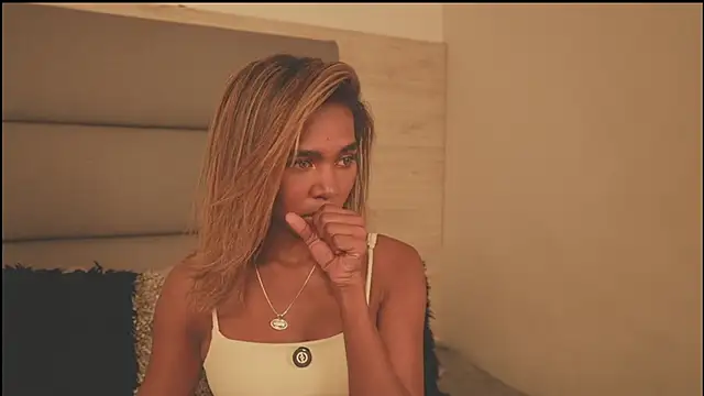 Snapshot of Lily_Miiller chatting on February 18, 2026, 9:33 pm Lily Miiller online show from February 18, 2026, 9:33 pm