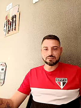 Snapshot of P4uzud4O chatting on April 14, 2026, 6:46 pm P4uzud4O online show from April 14, 2026, 6:46 pm