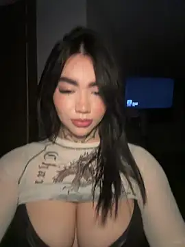 Nickiiiii online show from April 7, 2026, 6:59 am