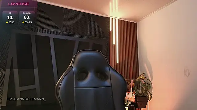 JeanColleman online show from January 14, 2026, 11:19 pm