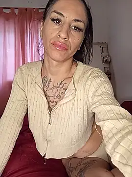 LaCristinatrans online show from October 11, 2025, 8:10 pm