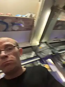 DirkD916 online show from October 14, 2025, 3:07 am