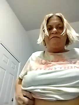 Playmate86 online show from December 5, 2024, 7:21 am