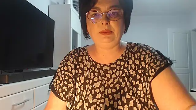 Amandamuller1982 online show from May 21, 2026, 2:42 am