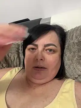 Snapshot of Amandamuller1982 chatting on February 9, 2025, 6:47 pm Amandamuller1982 online show from February 9, 2025, 6:47 pm