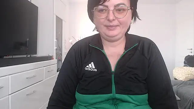 Snapshot of Amandamuller1982 chatting on February 25, 2025, 6:47 am Amandamuller1982 online show from February 25, 2025, 6:47 am
