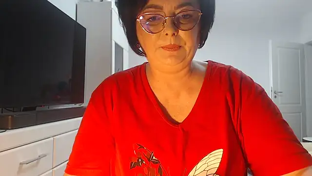 Amandamuller1982 online show from May 20, 2026, 12:24 pm