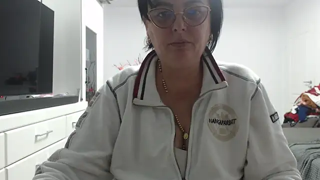 Snapshot of Amandamuller1982 chatting on November 27, 2025, 12:33 am Amandamuller1982 online show from November 27, 2025, 12:33 am