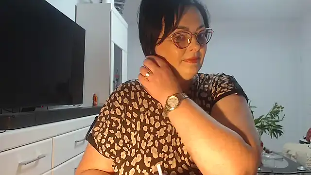 Amandamuller1982 online show from May 23, 2026, 7:24 pm