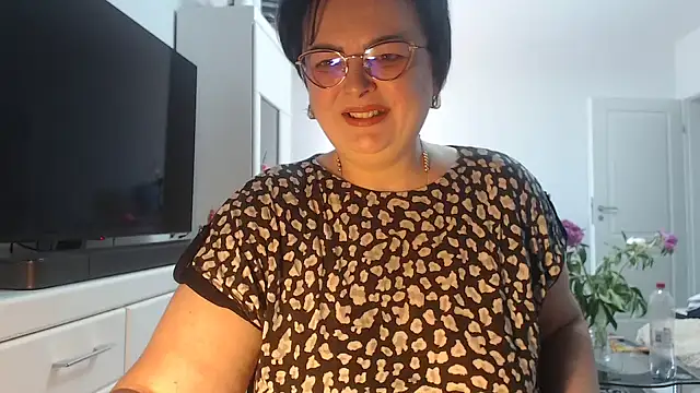 Amandamuller1982 online show from May 29, 2026, 7:25 am