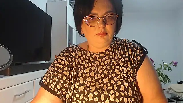 Amandamuller1982 online show from May 30, 2026, 7:52 pm