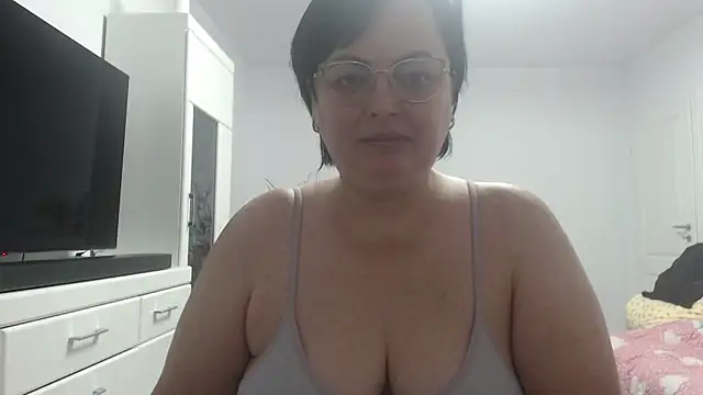 Snapshot of Amandamuller1982 chatting on February 28, 2025, 5:04 am Amandamuller1982 online show from February 28, 2025, 5:04 am