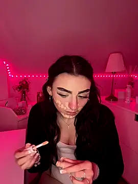 Snapshot of AdelinaAlia chatting on September 23, 2025, 8:16 pm AdelinaAlia online show from September 23, 2025, 8:16 pm