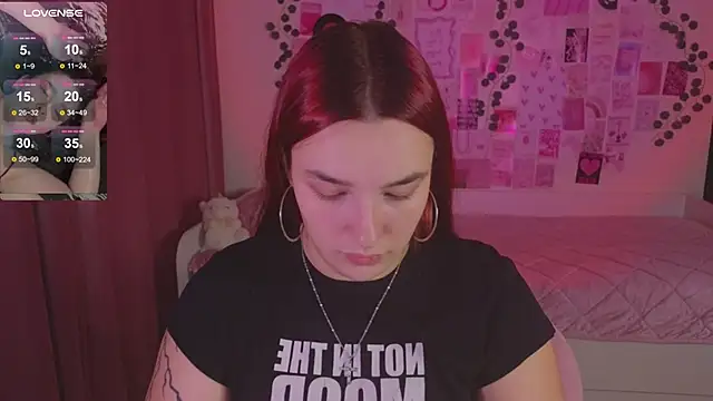 CookyDaisy online show from October 19, 2025, 10:12 pm