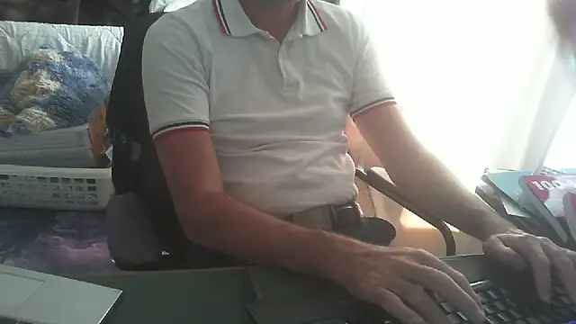 shyfrenchcock1 online show from September 16, 2025, 9:10 am