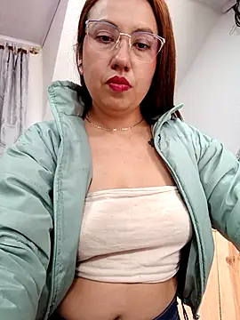 Snapshot of VIOLETA-25_ chatting on March 3, 2025, 5:09 pm VIOLETA-25 online show from March 3, 2025, 5:09 pm