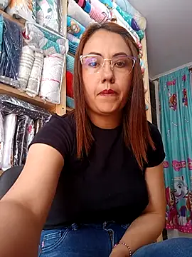 Snapshot of VIOLETA-25_ chatting on March 10, 2025, 6:56 pm VIOLETA-25 online show from March 10, 2025, 6:56 pm