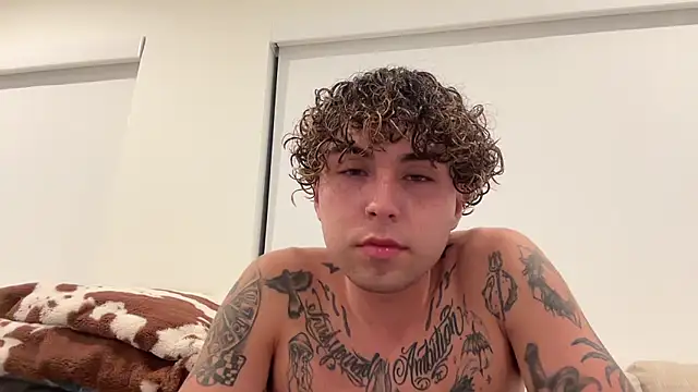 Youngjoshy online show from December 7, 2024, 12:03 am