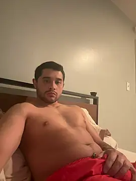 Snapshot of LATINMOBB chatting on February 2, 2025, 6:25 am LATINMOBB online show from February 2, 2025, 6:25 am