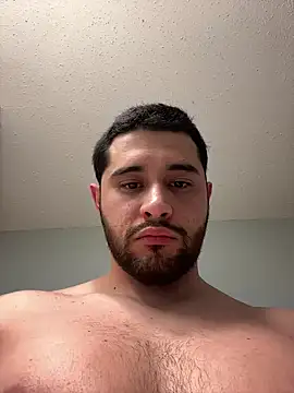 Snapshot of LATINMOBB chatting on January 15, 2025, 5:19 am LATINMOBB online show from January 15, 2025, 5:19 am