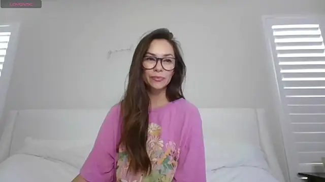 Snapshot of mixedasiangirl chatting on September 24, 2025, 6:36 pm mixedasiangirl online show from September 24, 2025, 6:36 pm