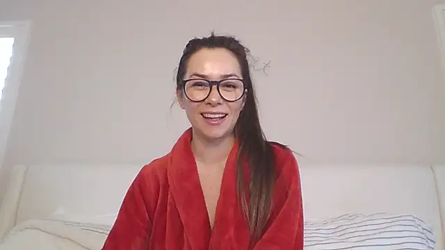 mixedasiangirl online show from February 27, 2026, 9:14 pm