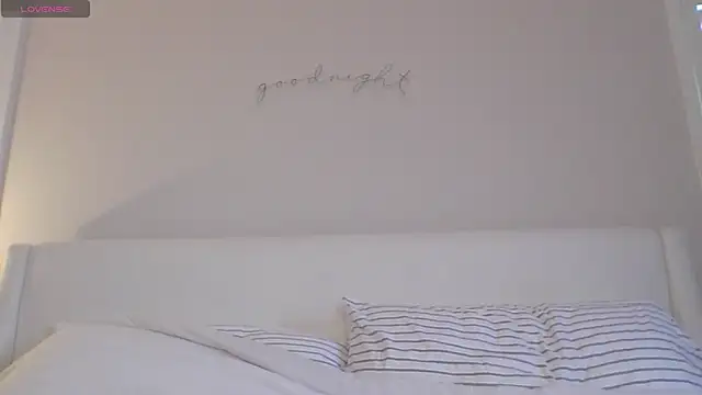 mixedasiangirl online show from April 2, 2026, 6:58 pm