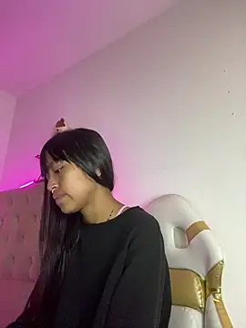 Snapshot of bonnie_18x chatting on March 6, 2025, 12:19 pm bonnie 18x online show from March 6, 2025, 12:19 pm