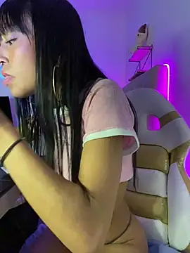 Snapshot of bonnie_18x chatting on February 14, 2025, 10:38 am bonnie 18x online show from February 14, 2025, 10:38 am
