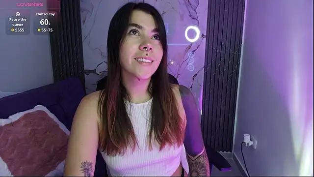 luccianagreyy online show from February 24, 2026, 12:28 pm