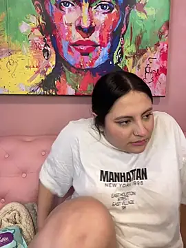 Snapshot of PoliBenett_ chatting on February 22, 2025, 8:29 am PoliBenett online show from February 22, 2025, 8:29 am