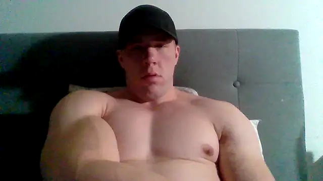 Snapshot of parkerxmuscle chatting on January 30, 2025, 6:43 pm parkerxmuscle online show from January 30, 2025, 6:43 pm