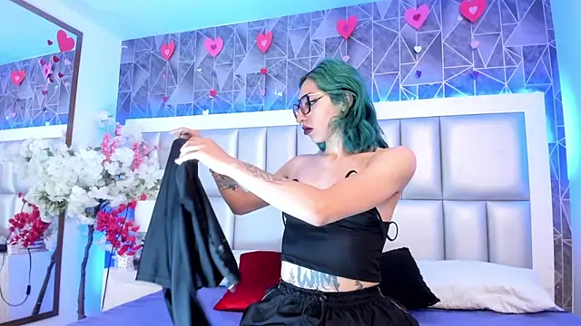 Snapshot of Im_gaia chatting on February 21, 2025, 1:22 pm Im gaia online show from February 21, 2025, 1:22 pm