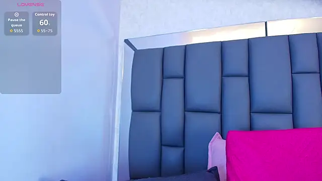 Snapshot of Amy_wats0n chatting on April 7, 2026, 7:04 pm Amy wats0n online show from April 7, 2026, 7:04 pm