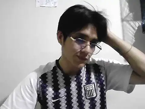 HardDick2 online show from May 16, 2026, 5:28 am
